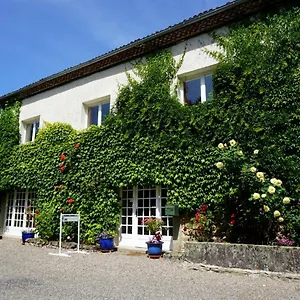 les-neuf-bouleaux.hotels-rhonealpes.com/